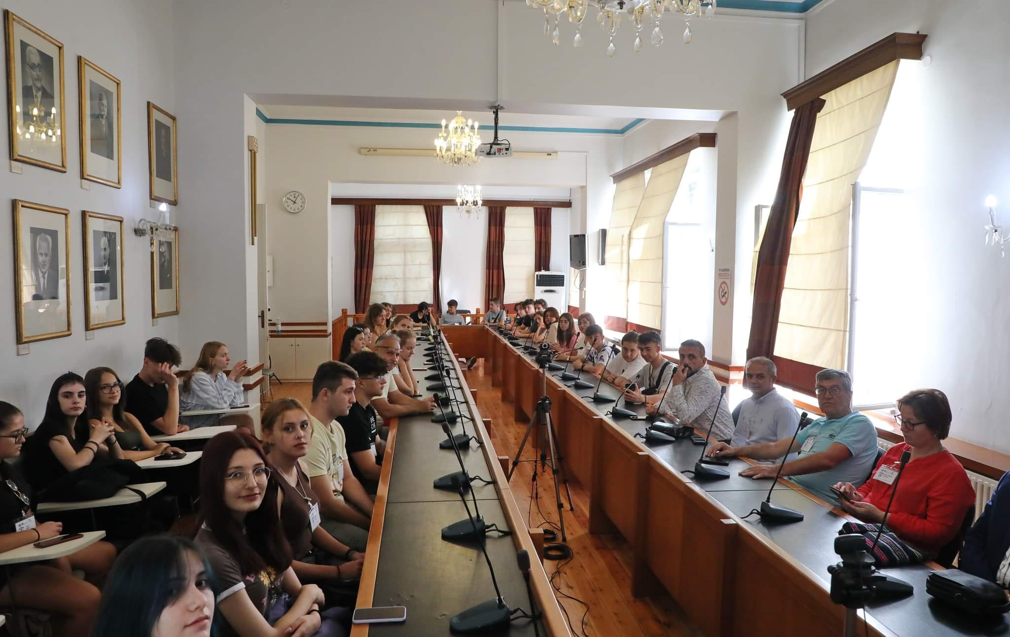 Επίσκεψη στο Δημαρχείο Καβάλας μαθητών και καθηγητών από Ρουμανία, Τουρκία και Λιθουανία
