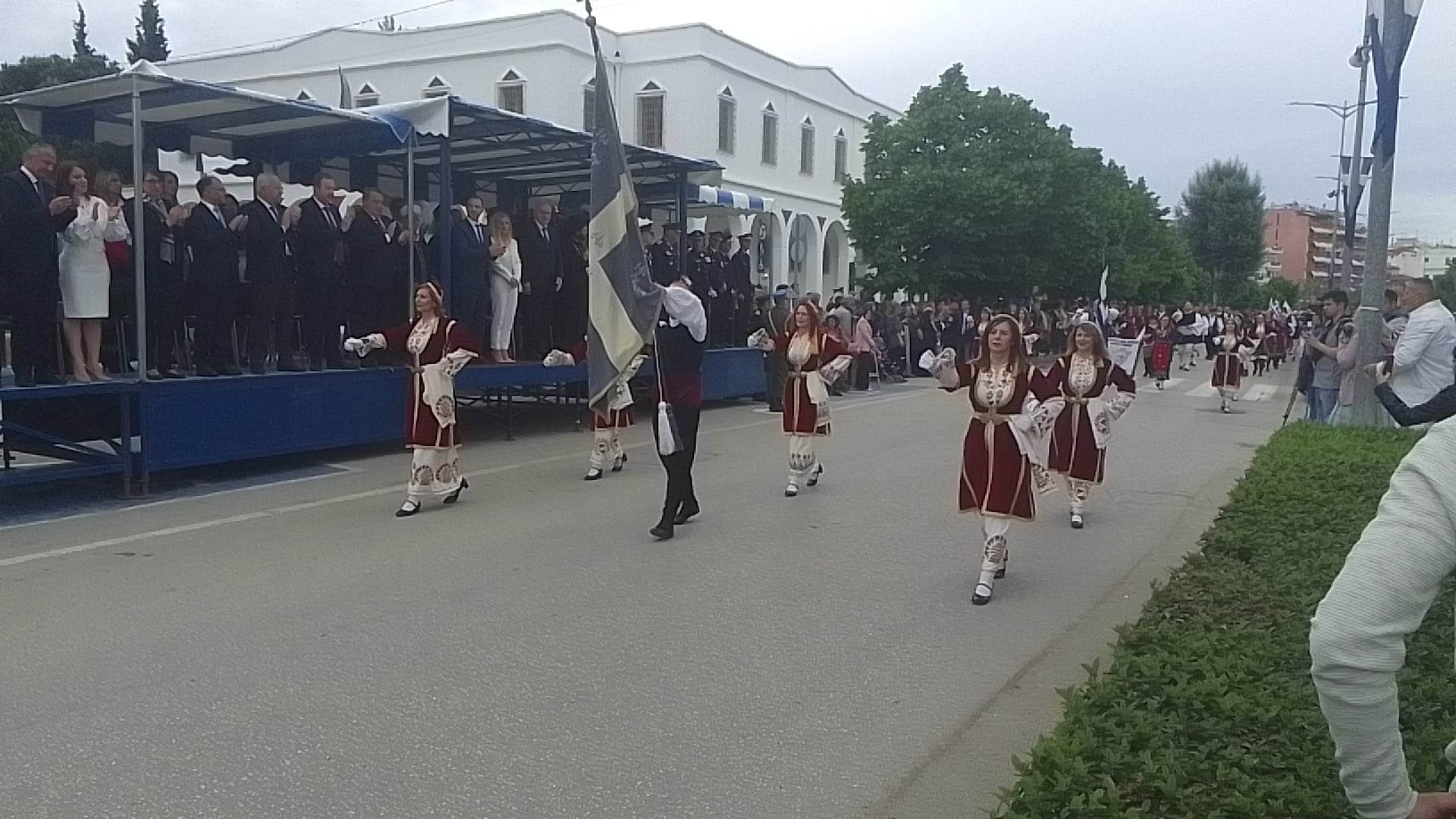 Κομοτηνή: Με λαμπρότητα τιμήθηκε η επέτειος της 14ης Μαϊου (video)