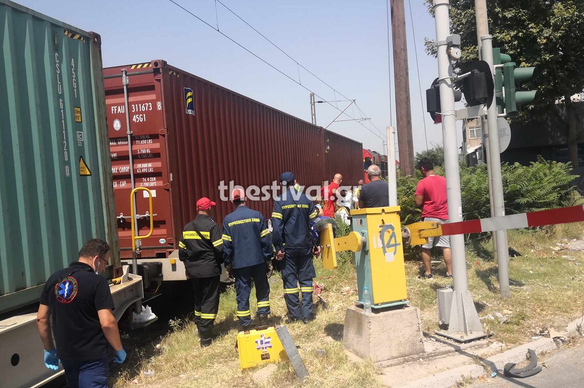 Θεσσαλονίκη: Τρένο παρέσυρε μοτοσικλέτα στη Μοναστηρίου