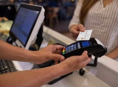 ΑΑΔΕ: Ηλεκτρονικό «φακέλωμα» σε όλα τα POS της χώρας