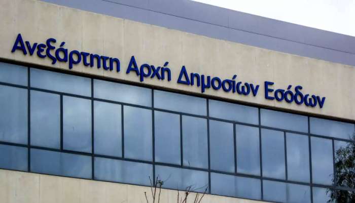 Εφορία: Μπαίνουν στο μικροσκόπιο καταθέσεις και θυρίδες για όσους κρύβουν εισοδήματα..