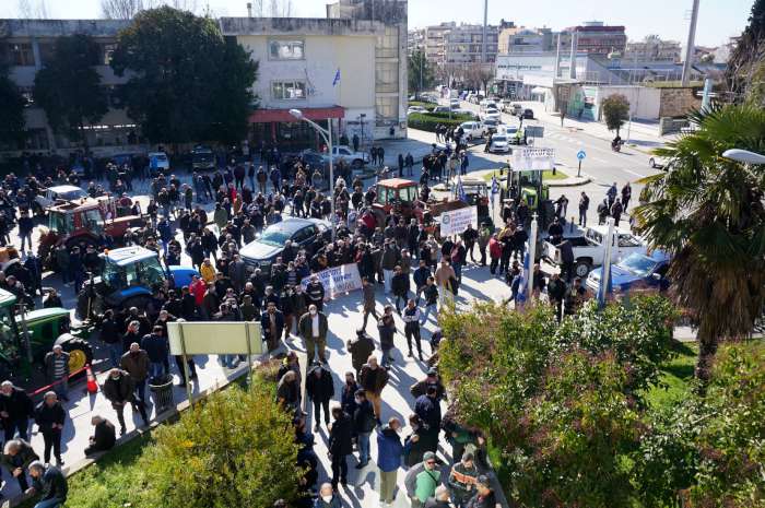 Επιστολή διαμαρτυρίας στον Πρωθυπουργό από τους αγρότες: “Ο ΥΠΑΤΤ εδώ και 6 μήνες δεν συναντήθηκε με κανένα αγρότη”