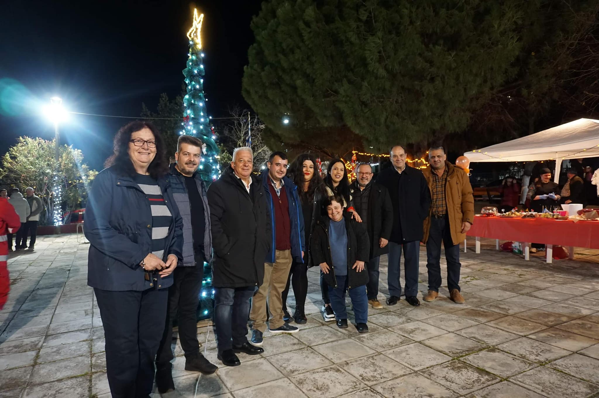 Ο Δήμος Κομοτηνής ολοκλήρωσε τις εορταστικές εκδηλώσεις στους οικισμούς του, με γιορτή στο Μικρό Κρανοβούνιο (φωτος)