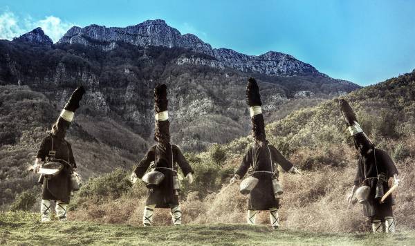 Ανάδειξη των εθίμων του 12ήμερου στην “Πεδιάδα Πολιτισμού:  Φίλιπποι – Δράμα – Αμφίπολη”