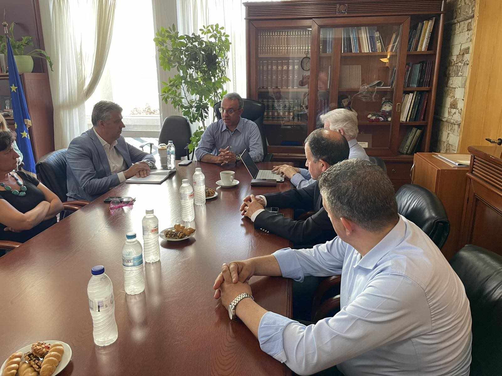 Σε  ευρεία σύσκεψη στην ΠΕ Ξάνθη ο Υπουργός Μεταφορών και Υποδομών, Χρ. Σταϊκούρας,  με θέμα τη σιδηροδρομική σύνδεση της ΠΑΜΘ
