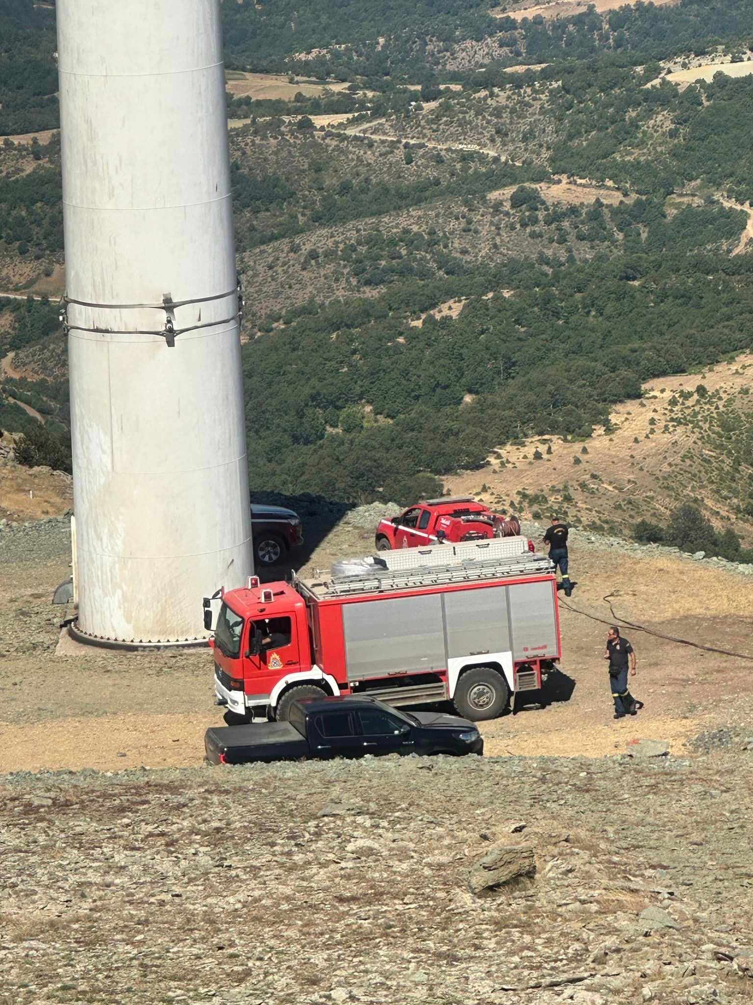 Φωτιά κοντά σε ανεμογεννήτριες στην ορεινή Ροδόπη -Κατασβήστηκε άμεσα