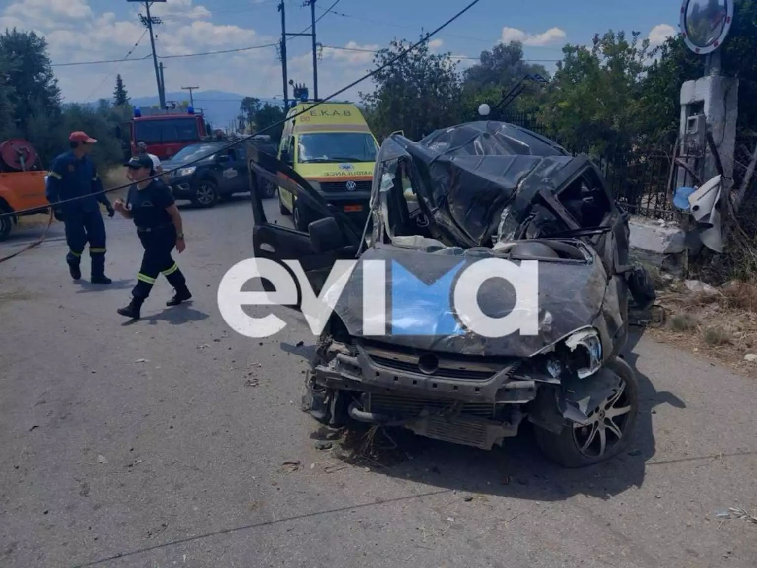 Εύβοια: Οδηγός έπεσε πάνω σε κολώνα της ΔΕΗ και σκοτώθηκε