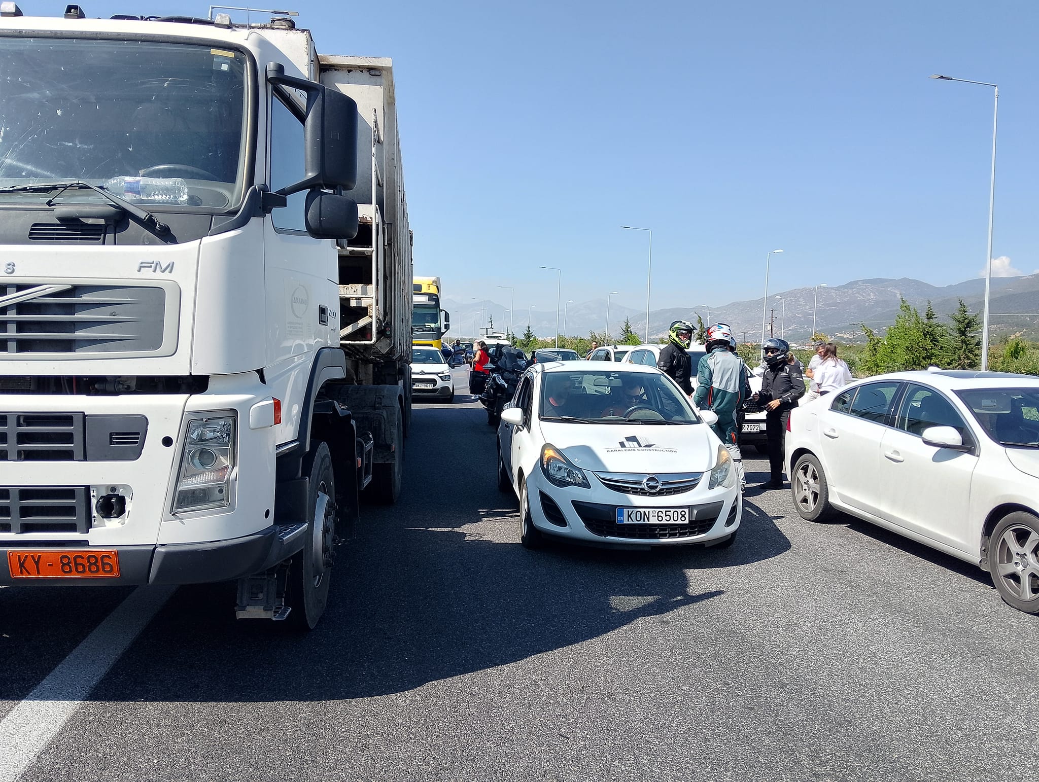 Κλειστά τα διόδια Ξάνθης (προς Κομοτηνή) λόγω κίνησης ύποπτου ΙΧ στο αντίθετο ρεύμα (φωτος)