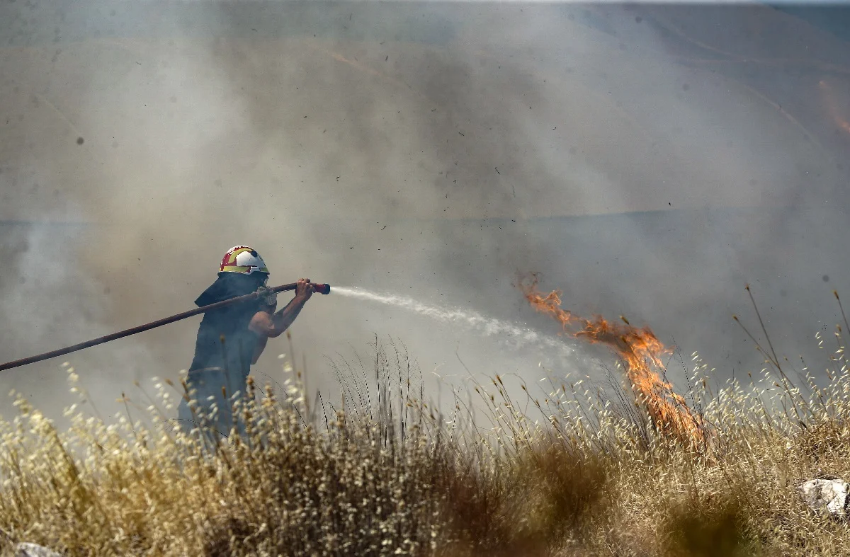 Πυροσβεστική: Στις 27 οι δασικές πυρκαγιές το τελευταίο 24ωρο