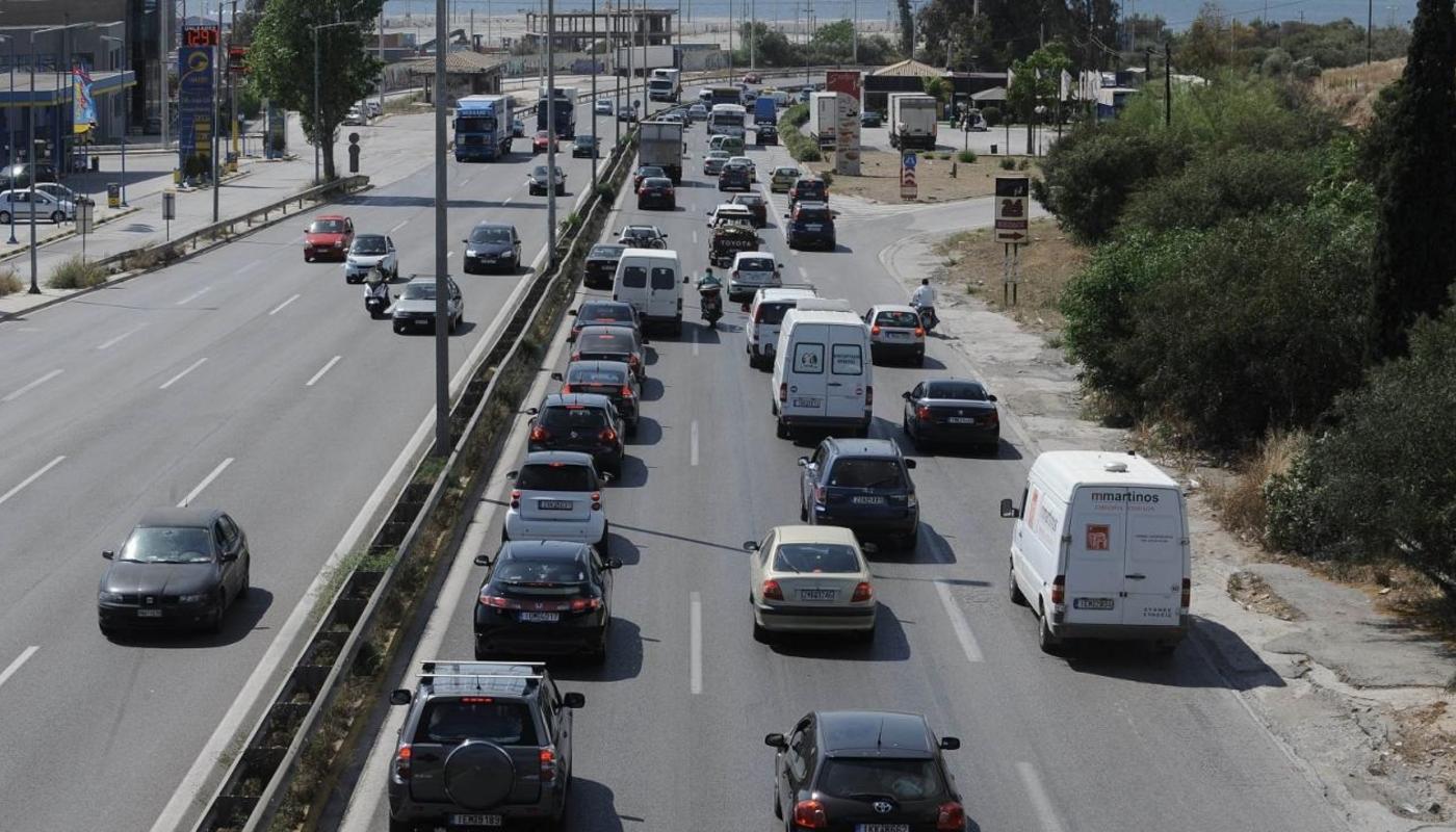 ΕΛ.ΑΣ.: Απαγόρευση κυκλοφορίας φορτηγών μέγιστου επιτρεπόμενου βάρους άνω των 3,5 τόνων κατά τον  εορτασμό της 28ης Οκτωβρίου